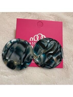 NWT Sassy Jones Zaria Studs White (Green).